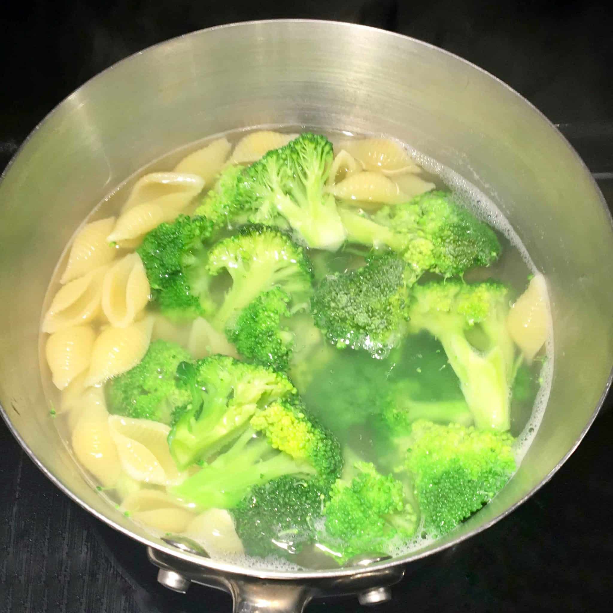 Best Way to Cook Frozen Broccoli on Stovetop